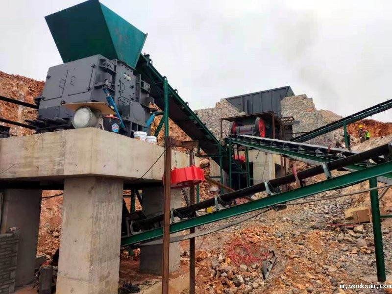 可逆锤式破碎机