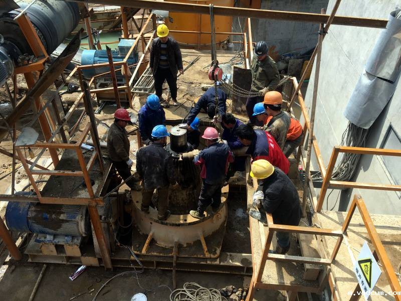 破碎机设备维修