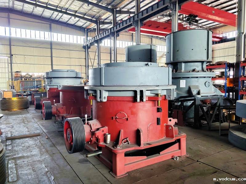 液压圆锥破碎机